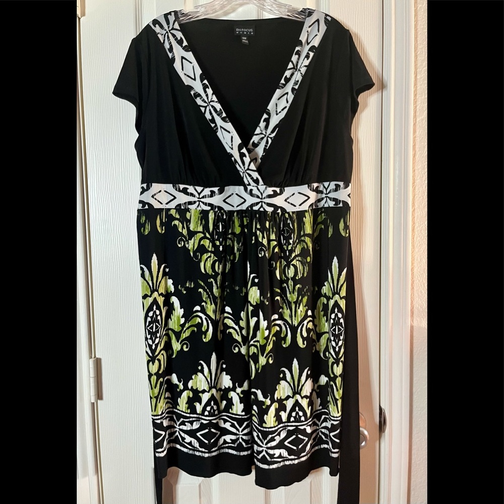 En Focus Dress, Size 18W